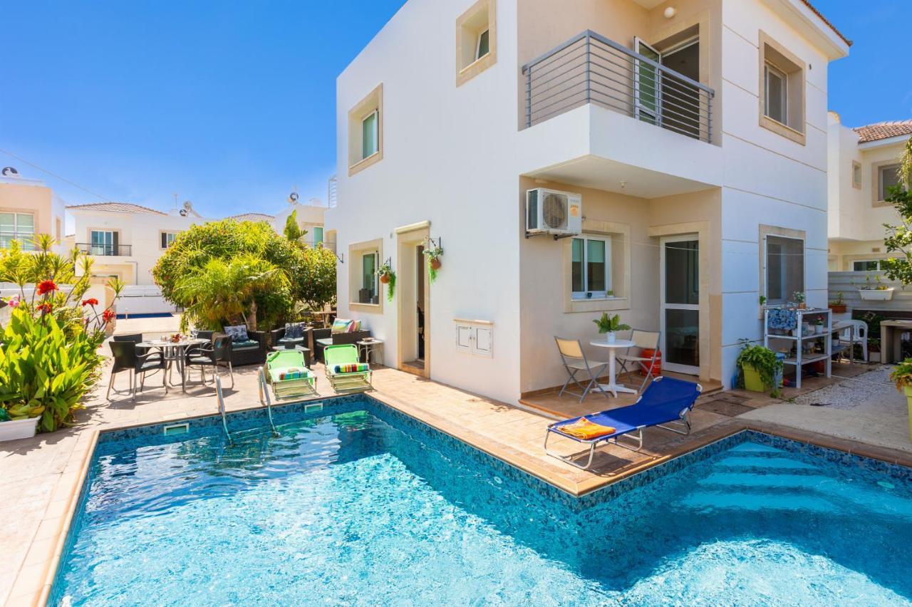Villa Kalliopi Paralimni Bagian luar foto