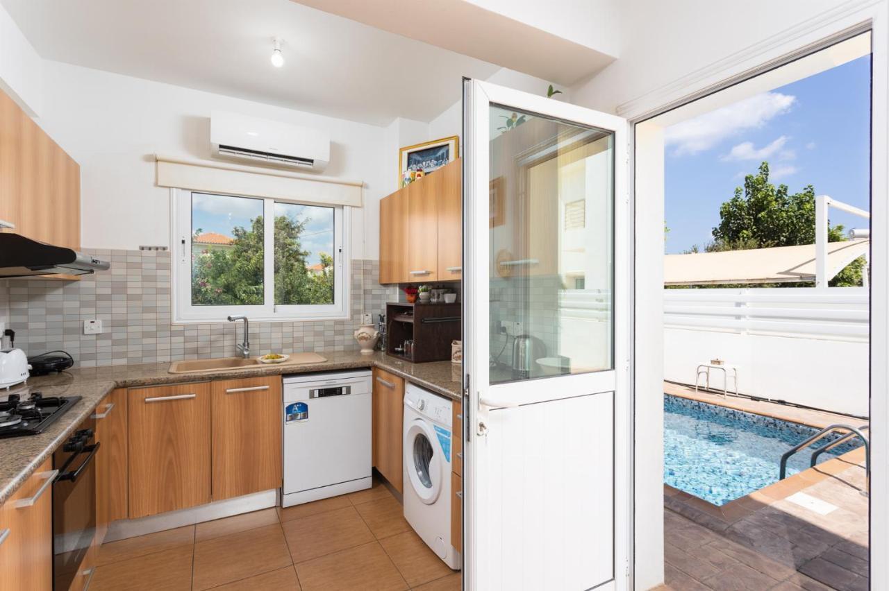 Villa Kalliopi Paralimni Bagian luar foto